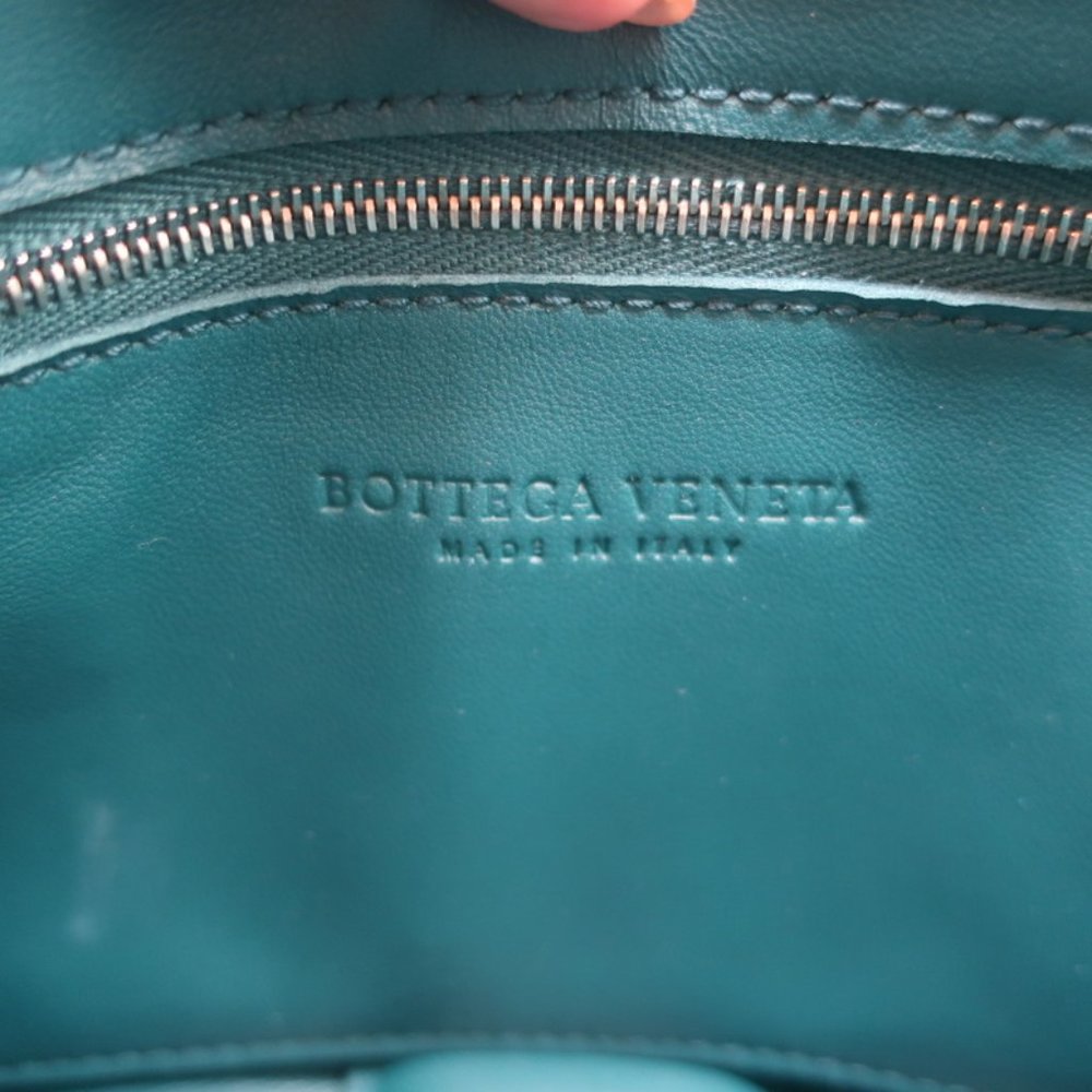 BOTTEGA VENETA PADDED CASSETTE BAG TEAL INTRECCIATO LEATHER CROSSBODY NEW - Picture 11 of 12